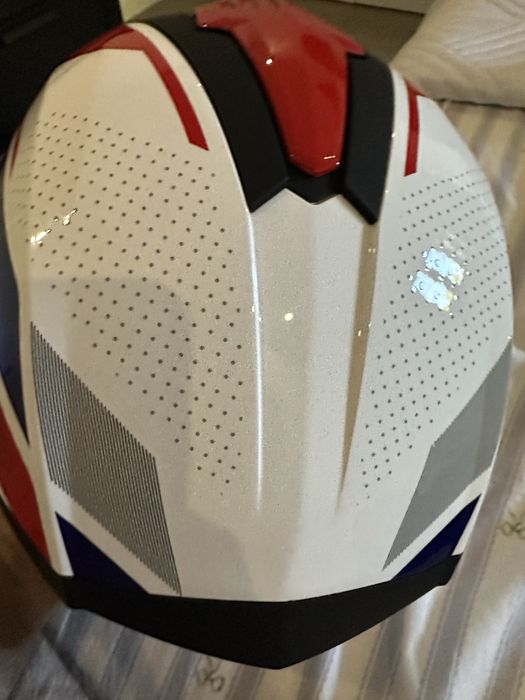 Capacete modelar SMK com sistema Cardo