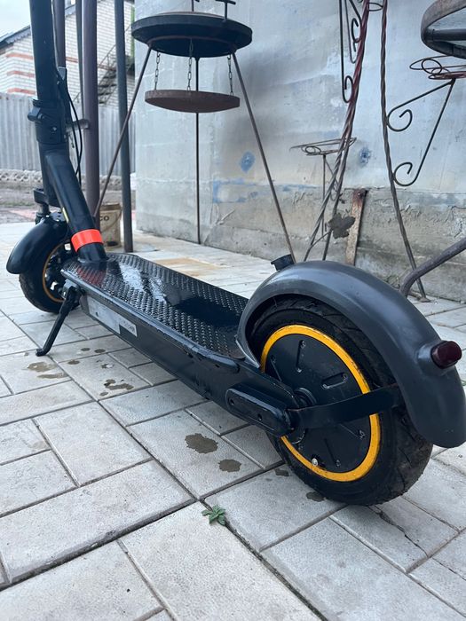 Електросамокат kugoo