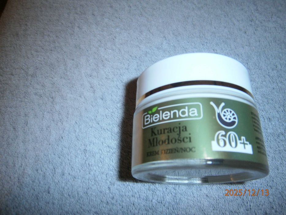 krem regenerujący przeciwzmarszczkowy 60+   -  na PREZENT