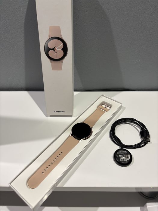 Samsung Galaxy Watch 4 Różowo złoty 40 mm