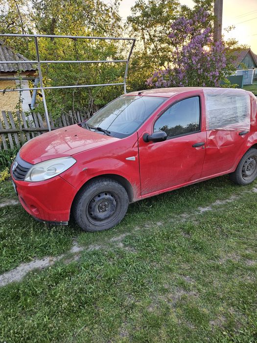Кузов з документами Dacia Sandero