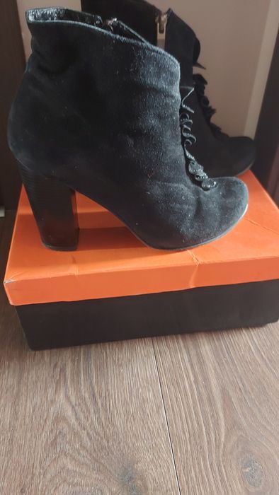 Взуття Черевички