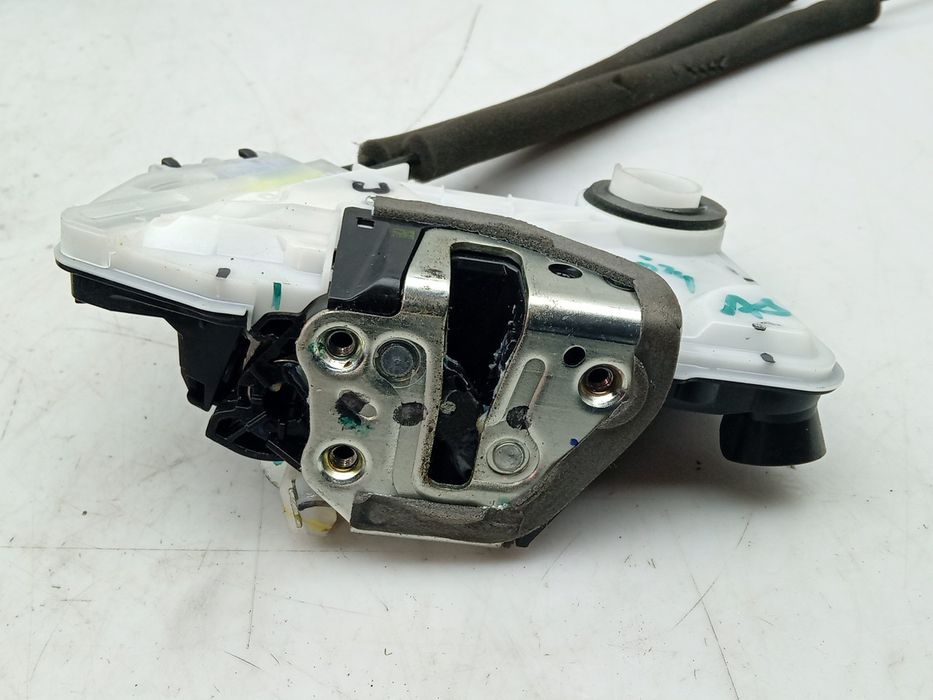 Fechadura / fecho porta frente direito TOYOTA C-HR (_X1_)