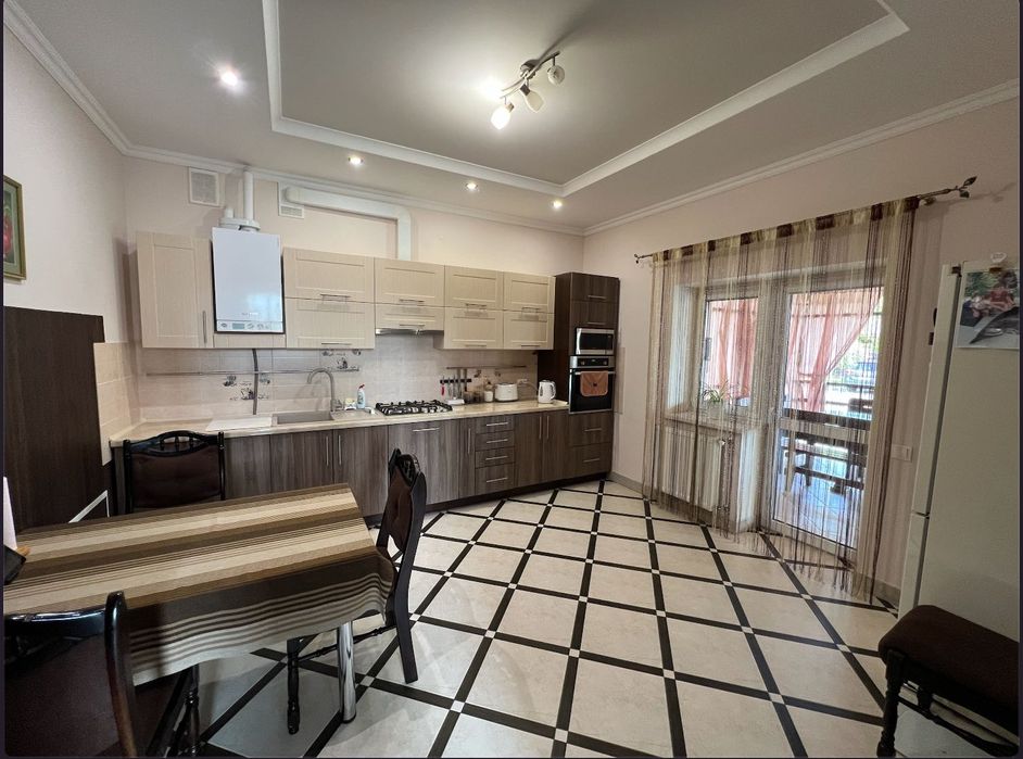 Продаж будинку Великі Грибовичі Малехів район готелю Варшава