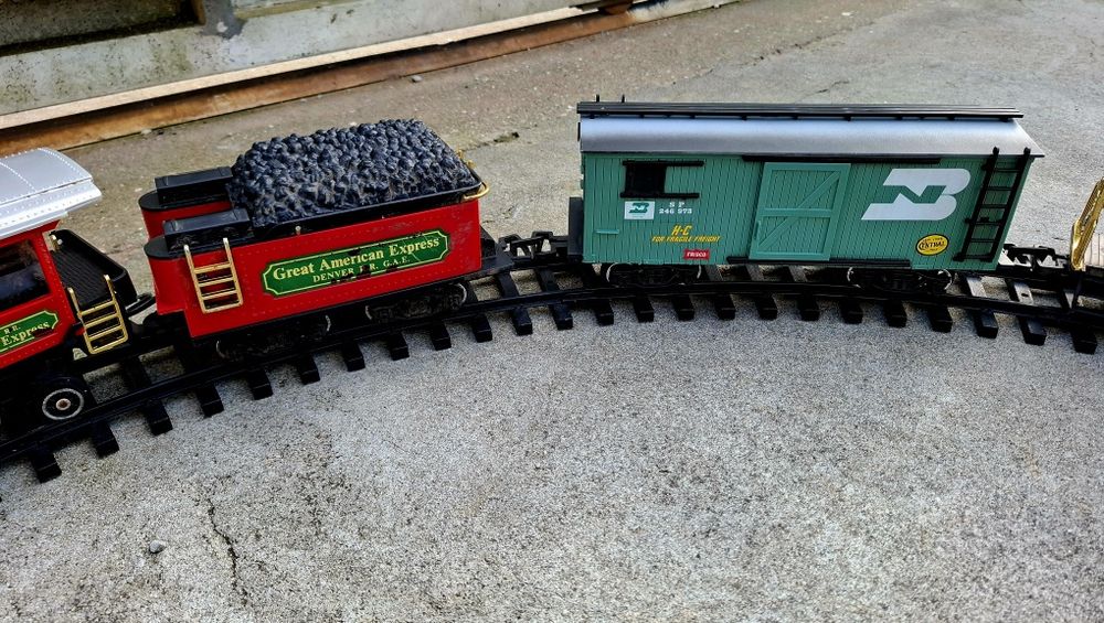 Comboio Great American Express 1986
Express Peças/Reparo
COMO