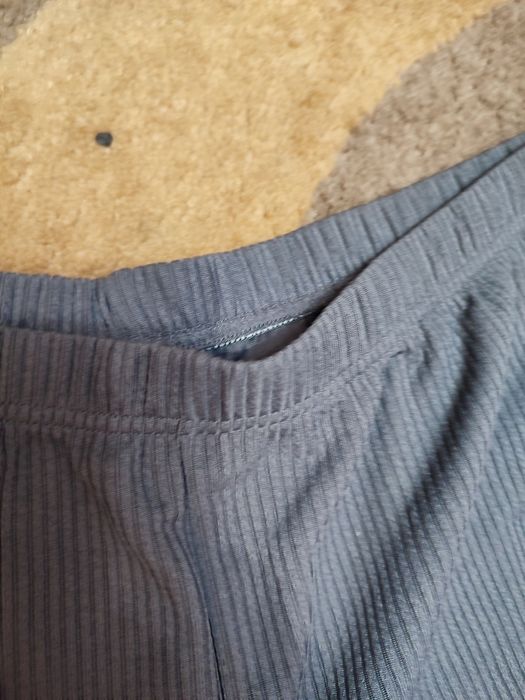 Жіночі штани палаццо.