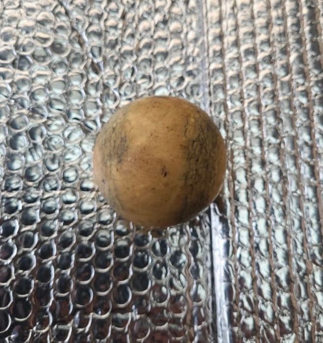 Bola de bilhar com mais de 100 anos
