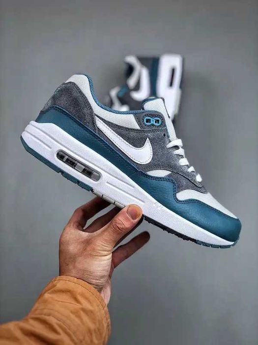 кросівки Nike Air Max 1