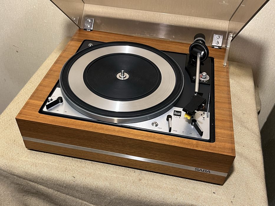 Аудиофильский проигрыватель винила + ресивер + акустика  DUAL 1218