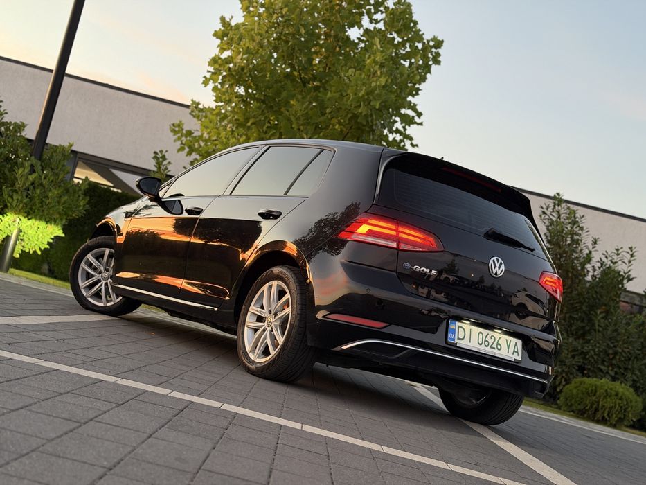 Продам Volkswagen E-golf 36kw ,Пробіг 76.000км