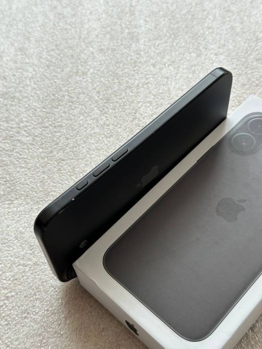 Продам IPhone 16 Plus 128 Neverlock