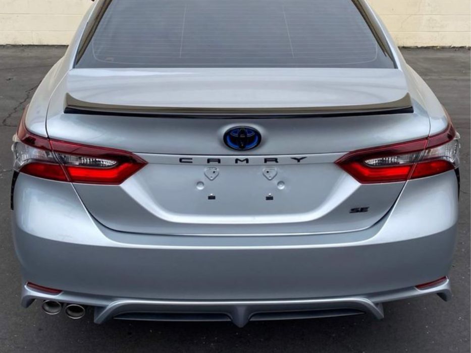 Спойлер лип Toyota Camry 70 Тойота Камри 70 цвет черный