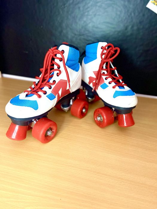 Patins 4 rodas “Roces Disco Palace”