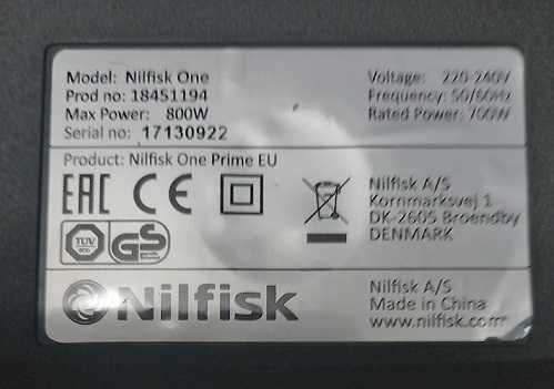 Aspirador Nilfisk.