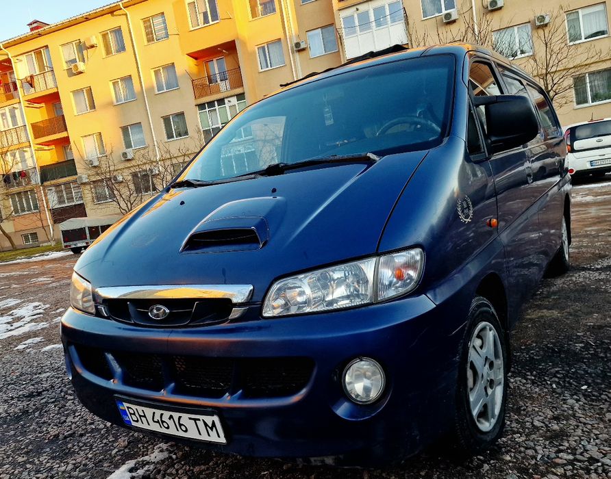 Продам Хендай н200 Hyindai H200 2003г.в груз..