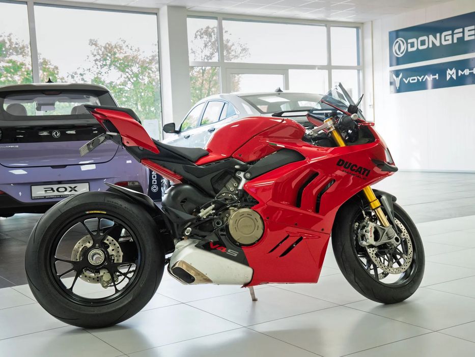 Ducati Panigale V4S