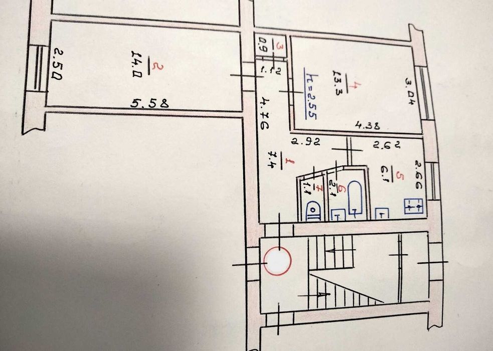Двокімнатна квартира з ремонтом на Гречанах.