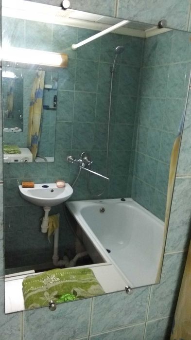 Продам 2-х комнатную квартиру на Лазурном