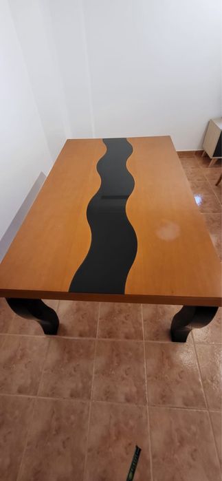 Mesa de madeira extensivel para sala