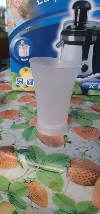 Соковыжималка Scarlett SC - 011