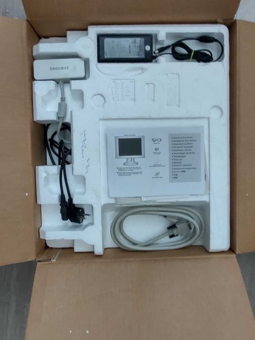 монитор Samsung SyncMaster 970P матрица PVA