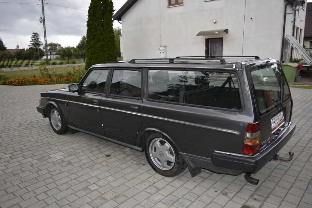 Volvo 240 kombi 2.4d