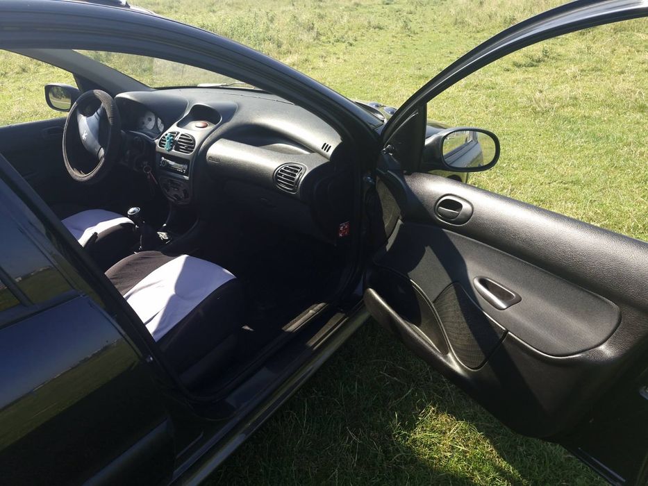 Продам Peugeot 206