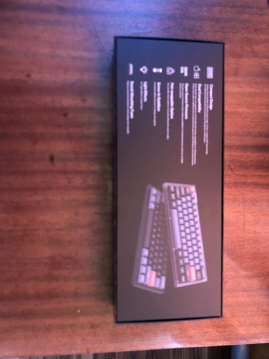 Продаю Keychron V4