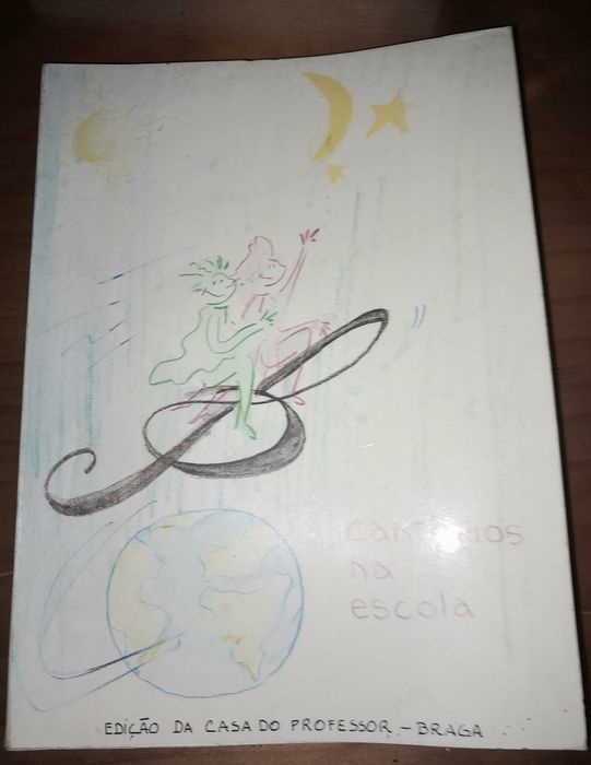 Livro Cantamos na Escola