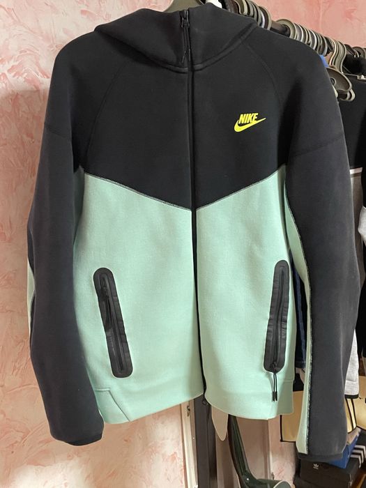 продам теч фліс берюзовий