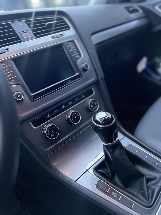 Продам Golf 7 1.6 tdi 2015 року