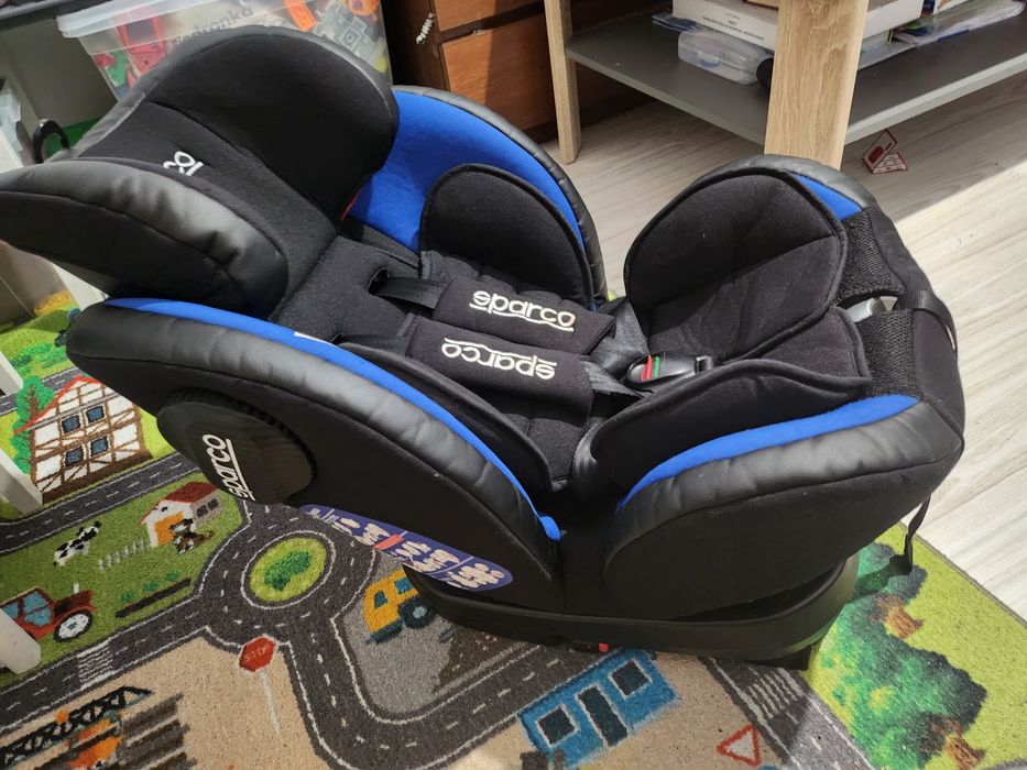 Fotelik obrotowy 360 ° Sparco