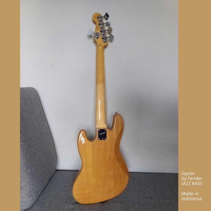 Jazz Bass Squier by Fender | bas pięciostrunowy + pokrowiec