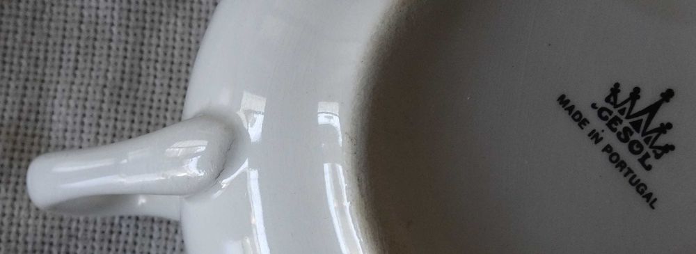 Chávena Antiga Porcelana da Cesol Cerâmica de Souselas (+ de 50 Anos)