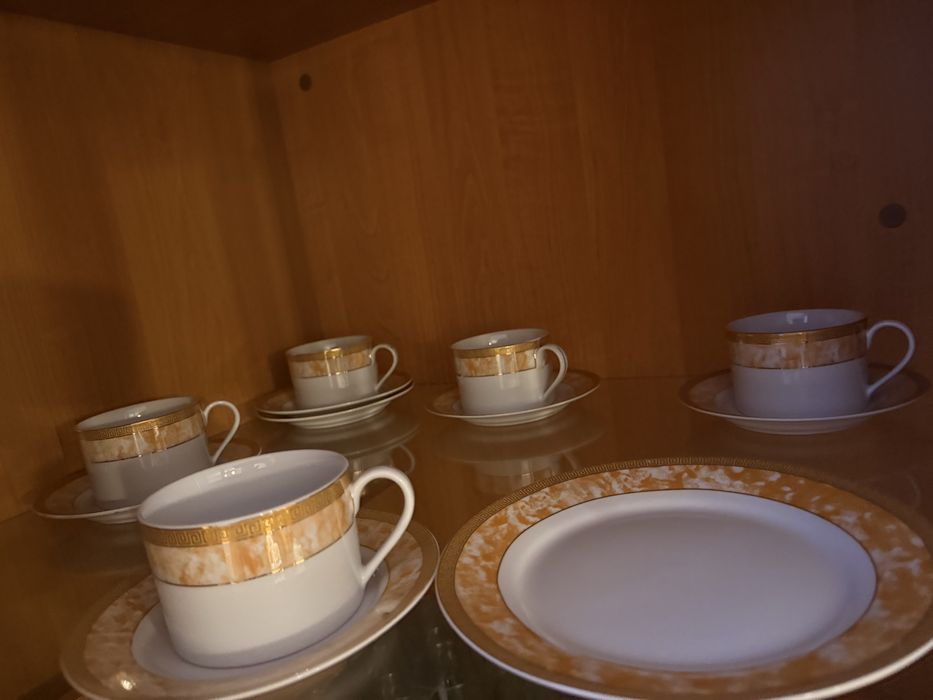 Zestaw kawowy, zastawa stołowa  na 5 osob
