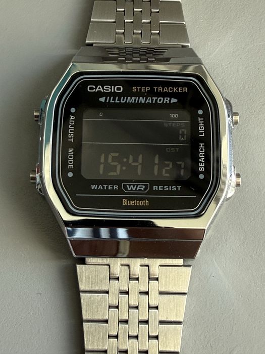 Zegarek Casio, step tracker