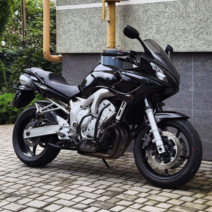 мотоцикл Yamaha fz6s