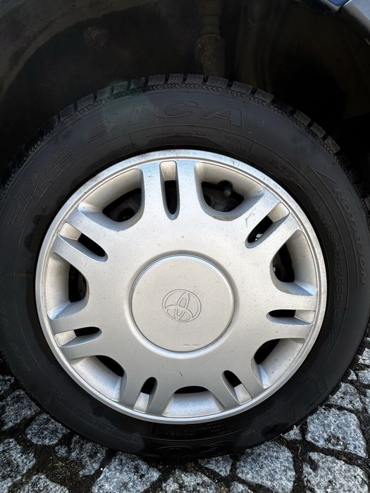Toyota yaris salon polska zdrowa blacha