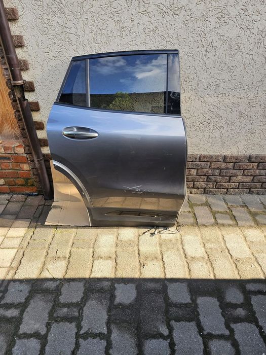 drzwi prawy tył prawe tylne mercedes gla 247