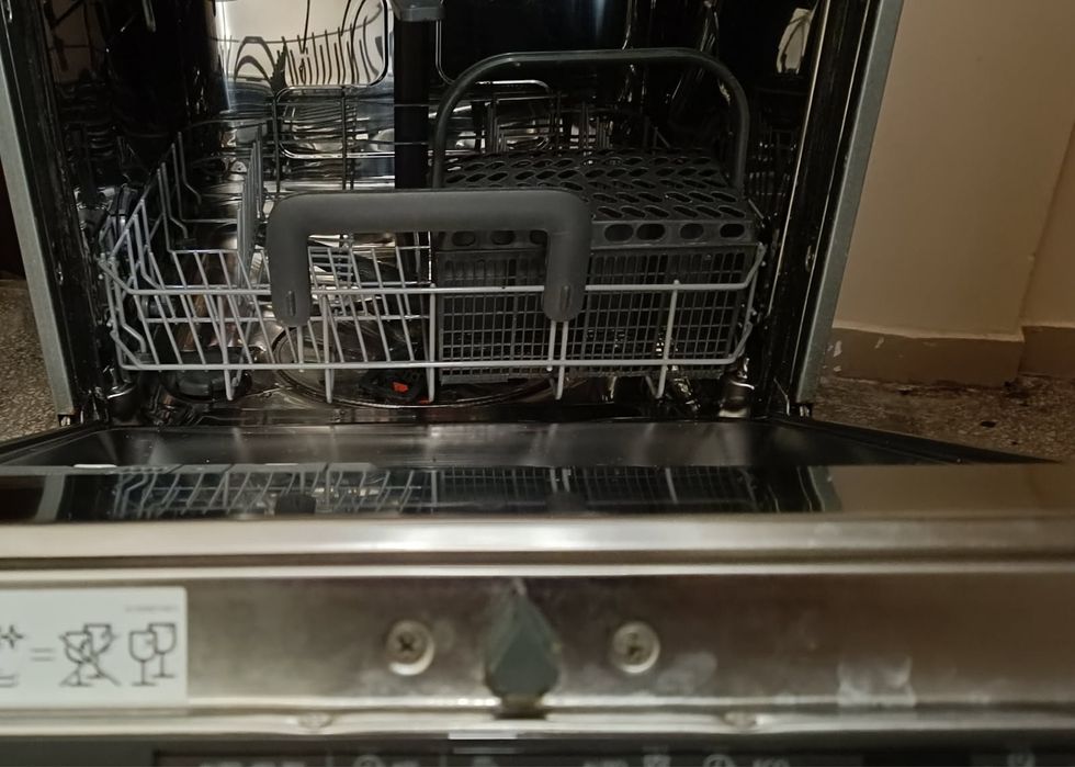 Sprzedam zmywarke ikea lagan na czesci ( nie grzeje wody)