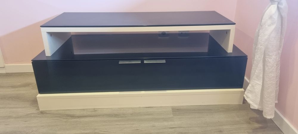 Aparador de televisão