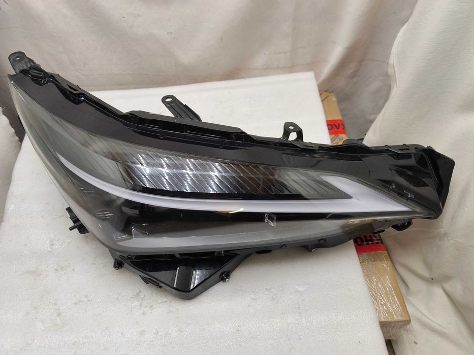 Фара оригинал бу Lexus NX 2021- USA LED  81150F6010 81110F6010