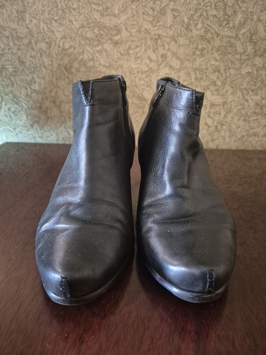 Жіночі шкіряні ботильйони 40 р. натуральна шкіра, чорніПродам жіночі б