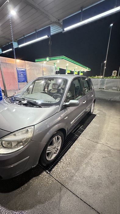 Renault Mégane Scénic 1.9 dCi — photo 4