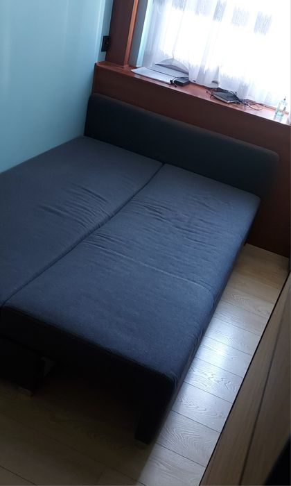 Używany sofa,narożnik,poduchy,pufa.