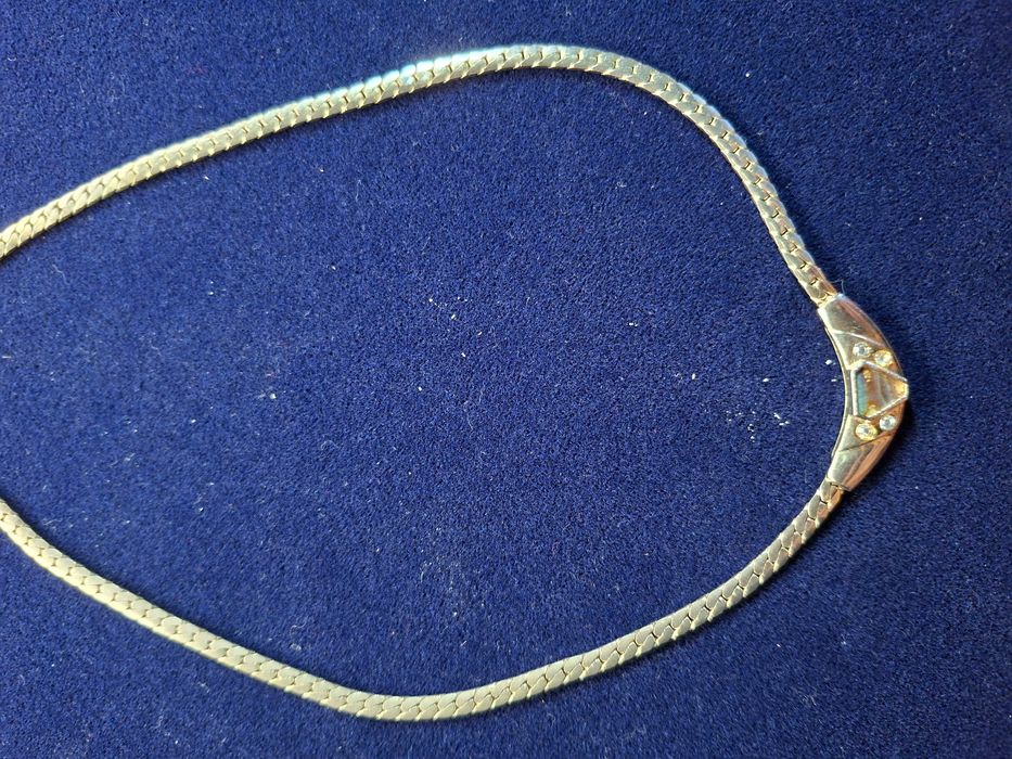 Biżuteria na sprzedaż