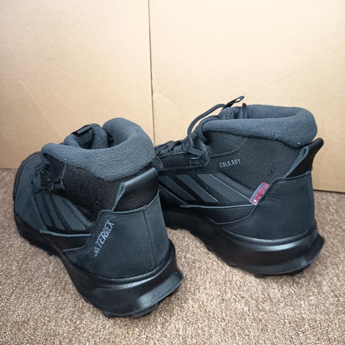 Р.42,5-45.Зимові утеплені черевики Adidas Terrex Winter Boot