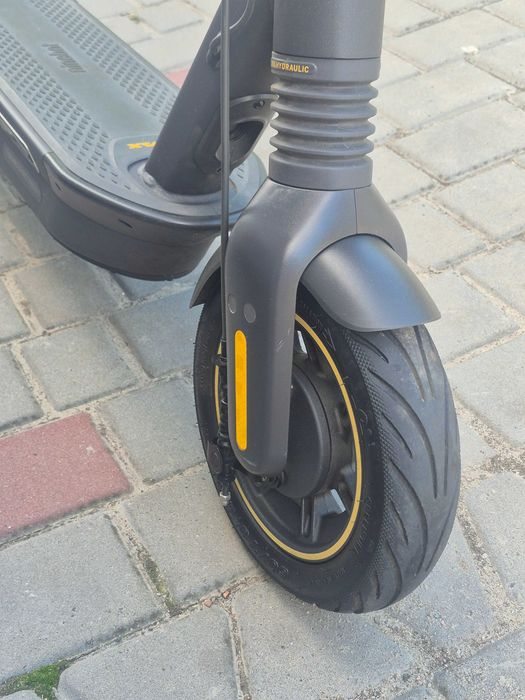 електросамокат Segway-Ninebot MAX G2 D 2025 рік