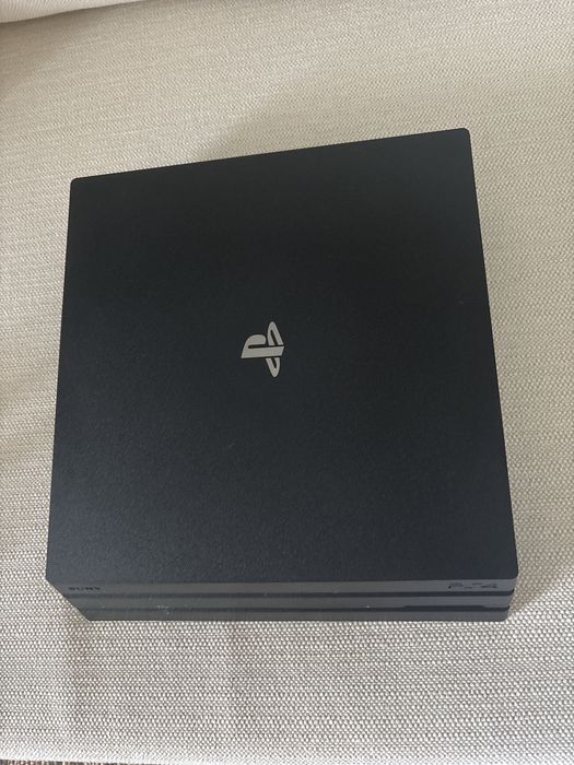 Ps4 Pro com 10 jogos
