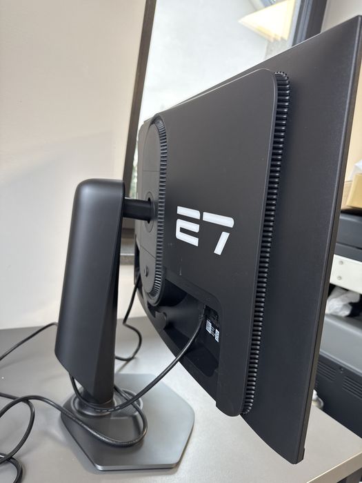 Monitor Dell AW2725DF 26,7" QD-OLED 2560 x 1440px, FV